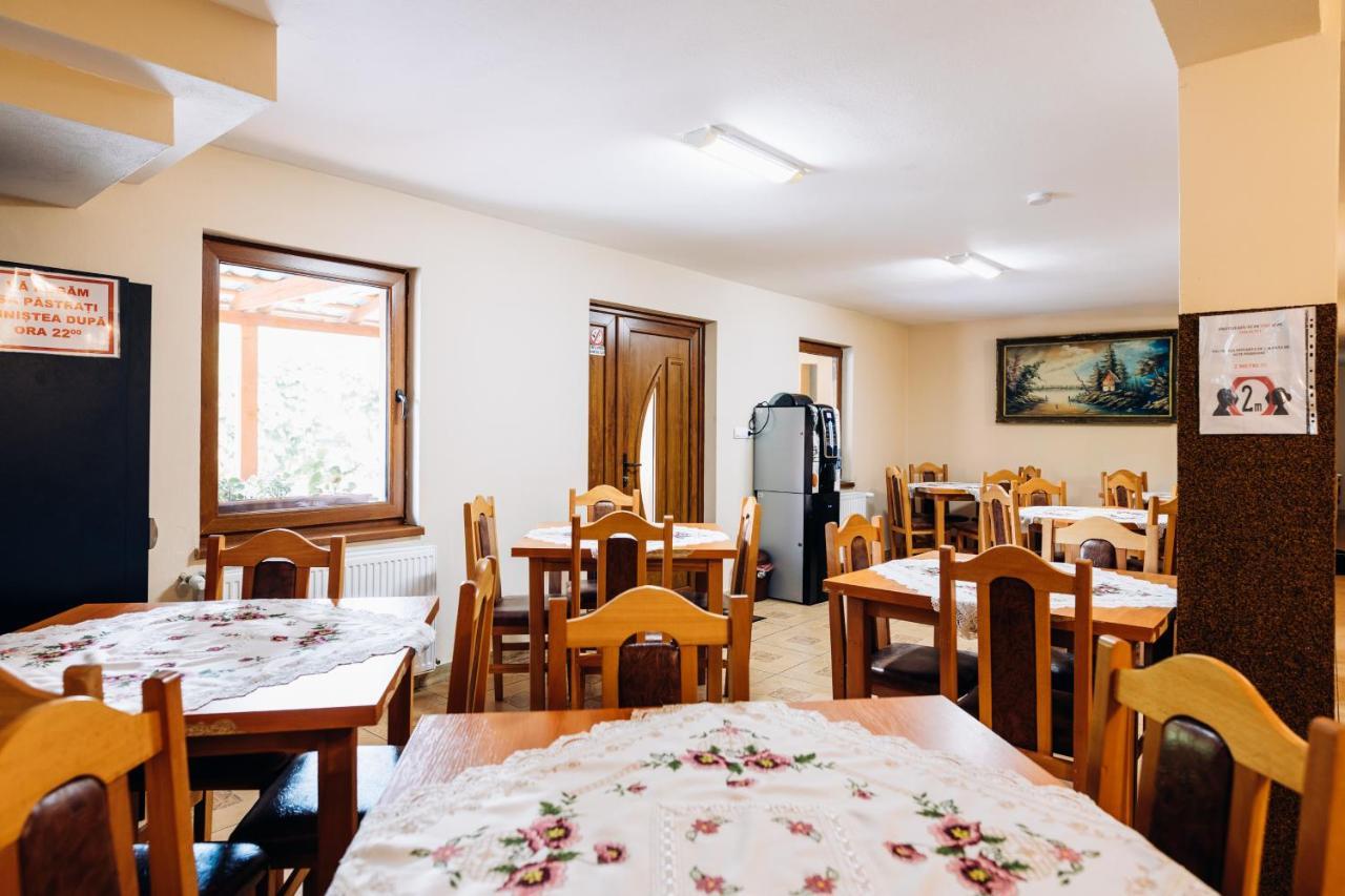 Iris 2 Bed & Breakfast เปรอิด ภายนอก รูปภาพ
